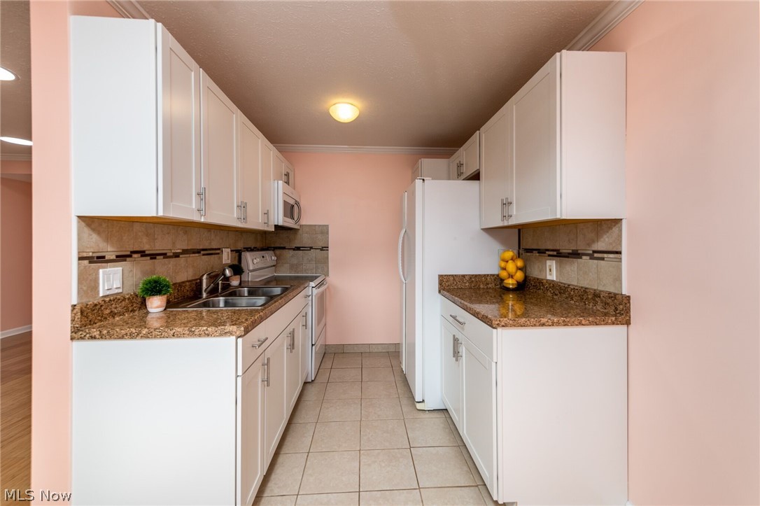 Golden Gate Villa - Residential