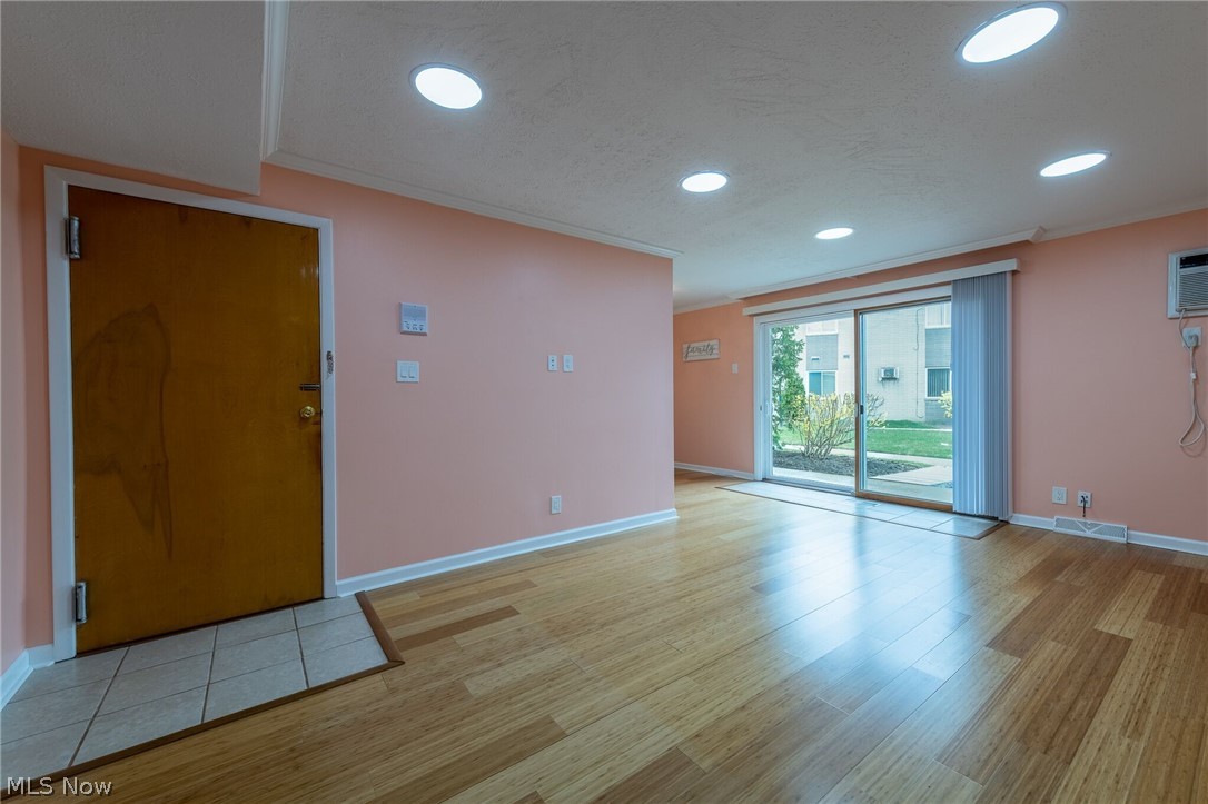 Golden Gate Villa - Residential