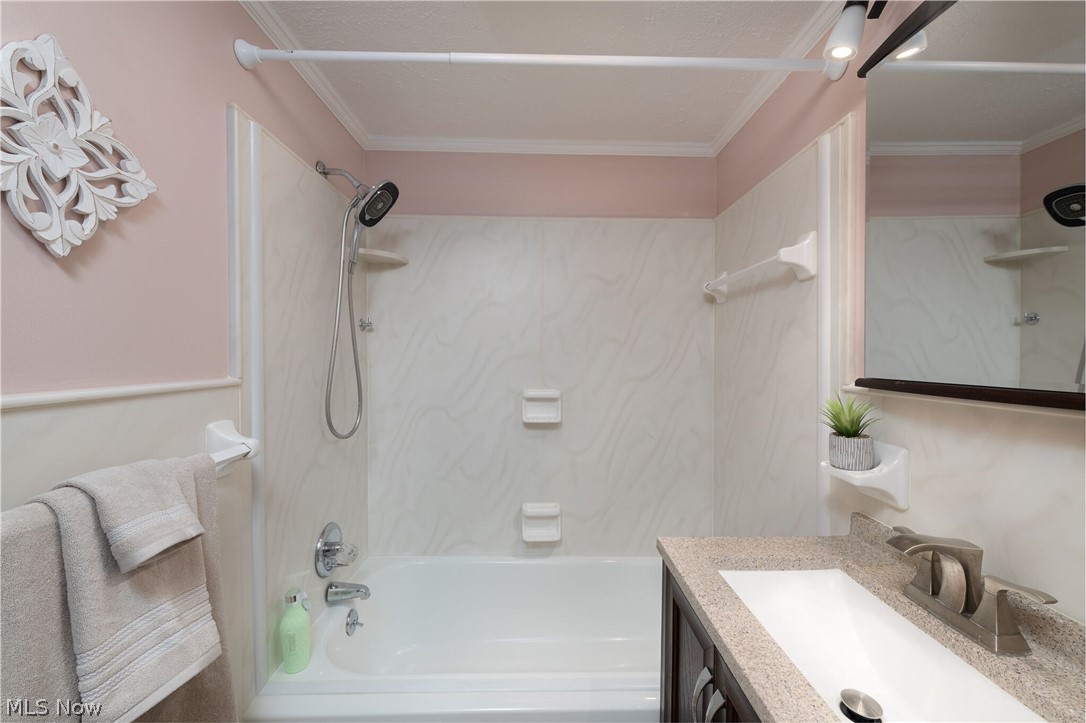 Golden Gate Villa - Residential