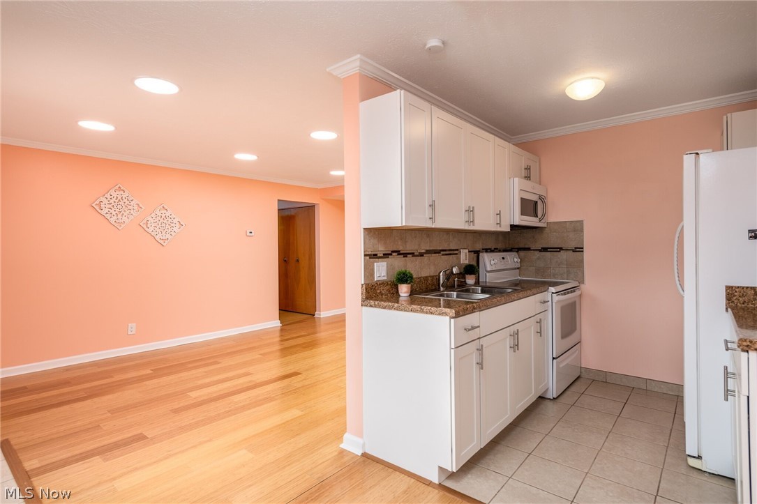 Golden Gate Villa - Residential