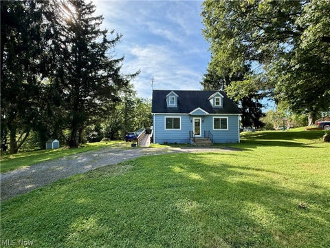 Homes For Sale - 13280 Easton Street<br/> Alliance, OH 44601