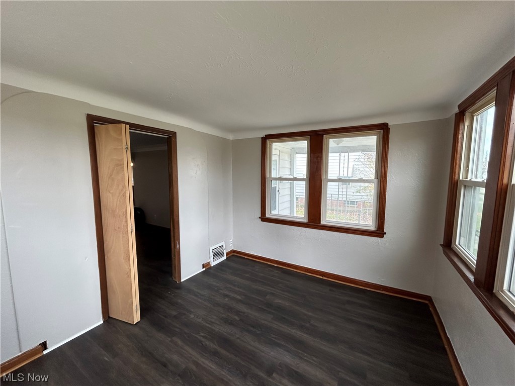 Ridgeview Park - Residential Lease