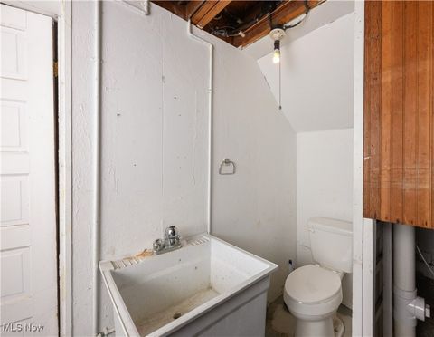 Tiny photo for 1002 S Broadway Street, New Philadelphia, OH 44663 (MLS # 5179024)