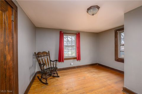 Tiny photo for 1002 S Broadway Street, New Philadelphia, OH 44663 (MLS # 5179024)