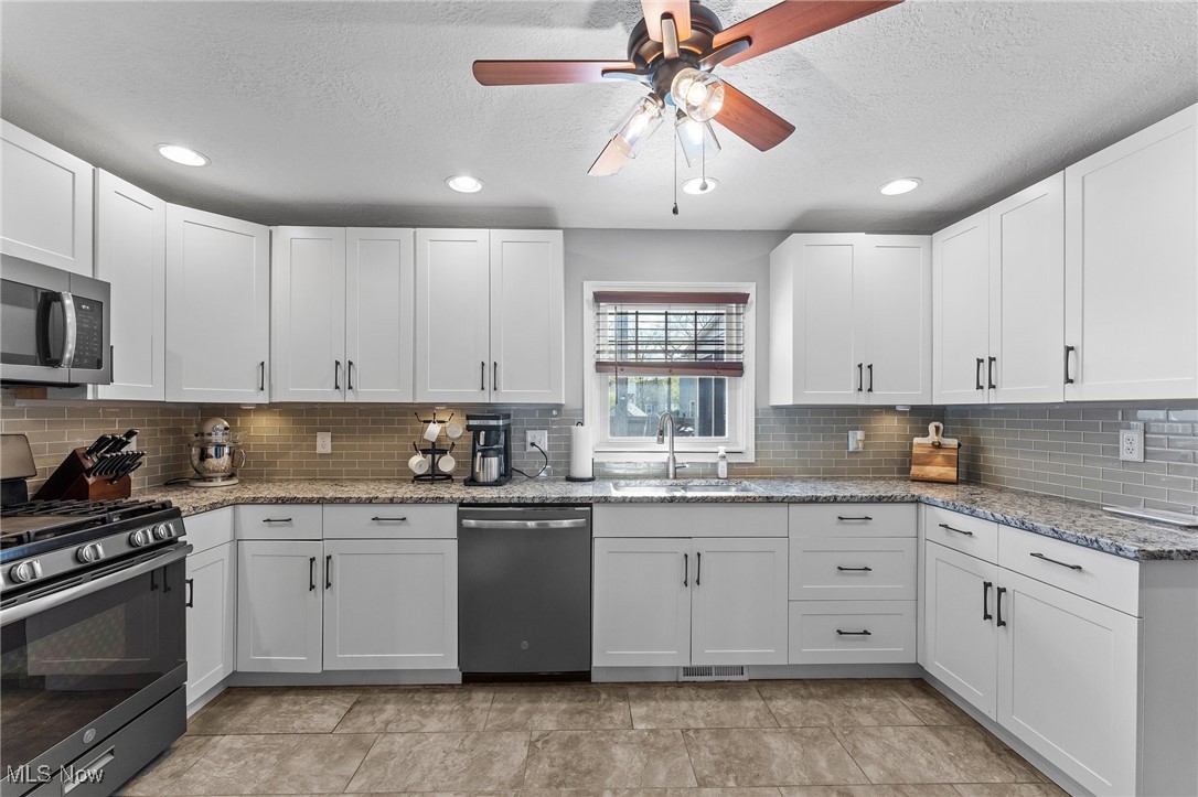 2668 Oak Park Boulevard, Cuyahoga Falls, Ohio image 12