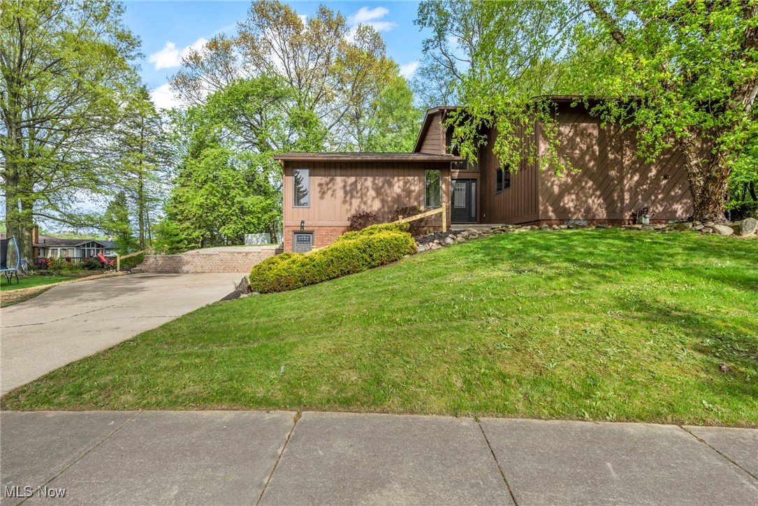 433 Herbert Road, Akron, Ohio image 1