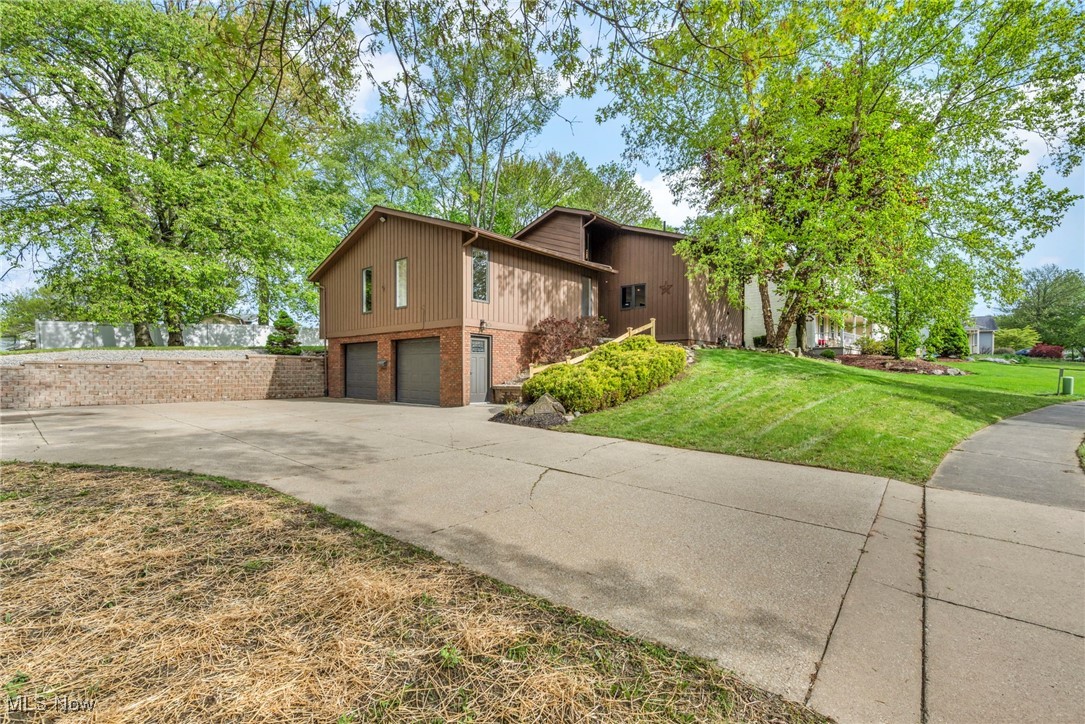 433 Herbert Road, Akron, Ohio image 2