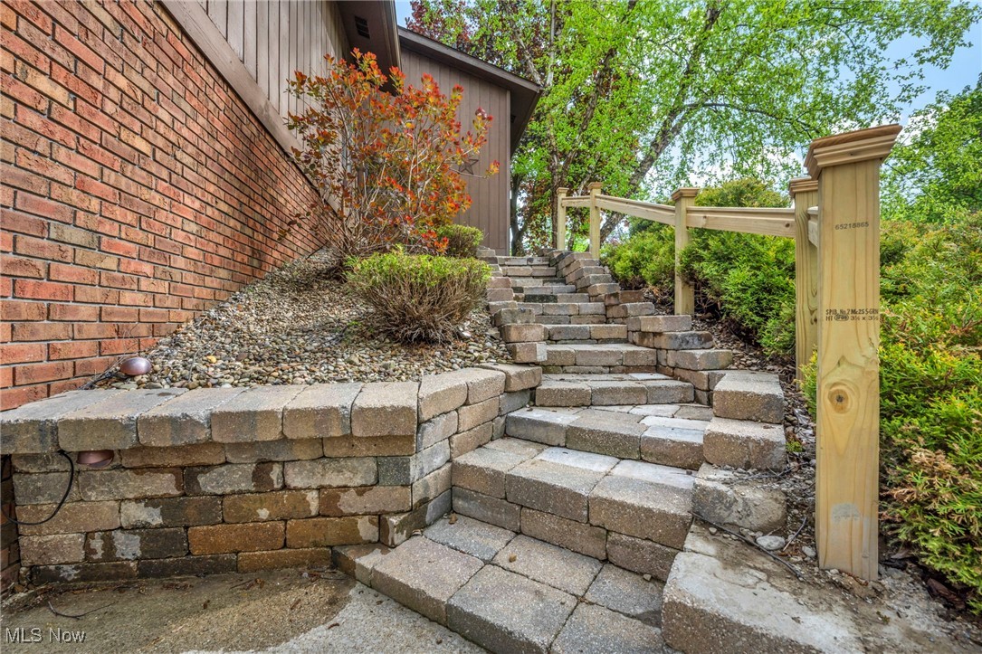 433 Herbert Road, Akron, Ohio image 3