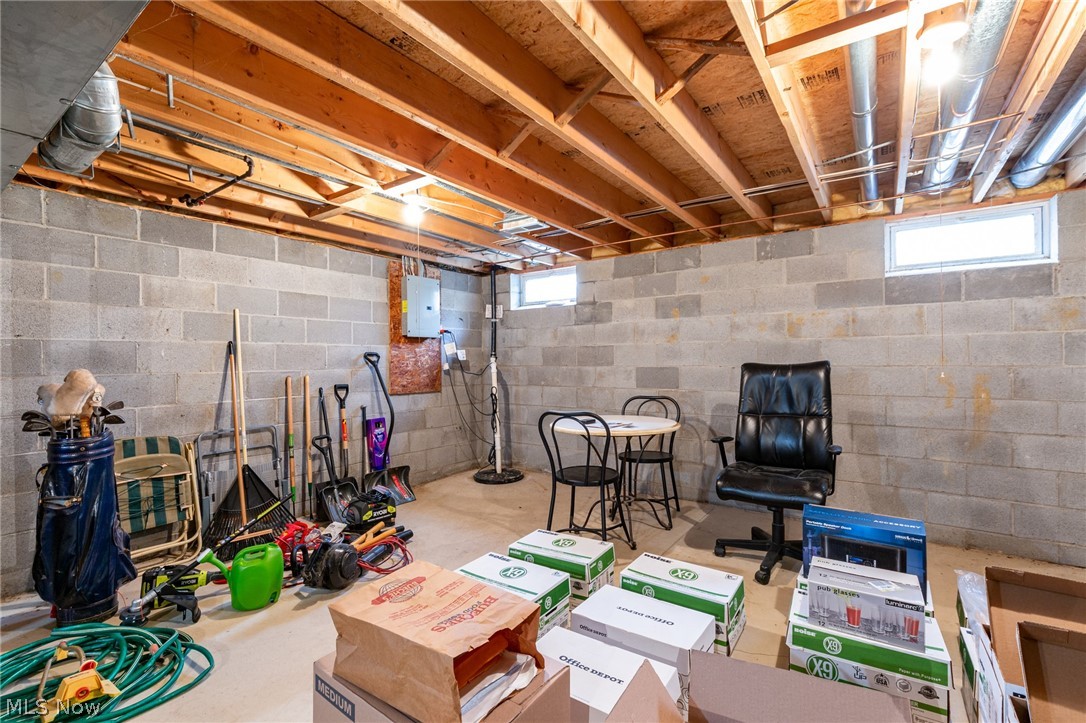 Pinebrook Vill - Residential