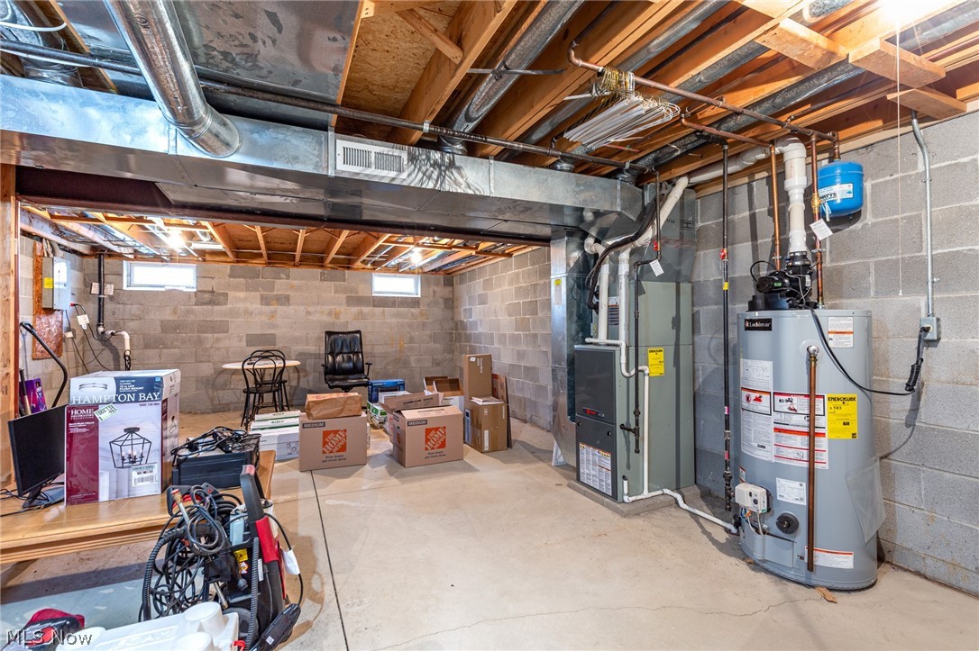 Pinebrook Vill - Residential