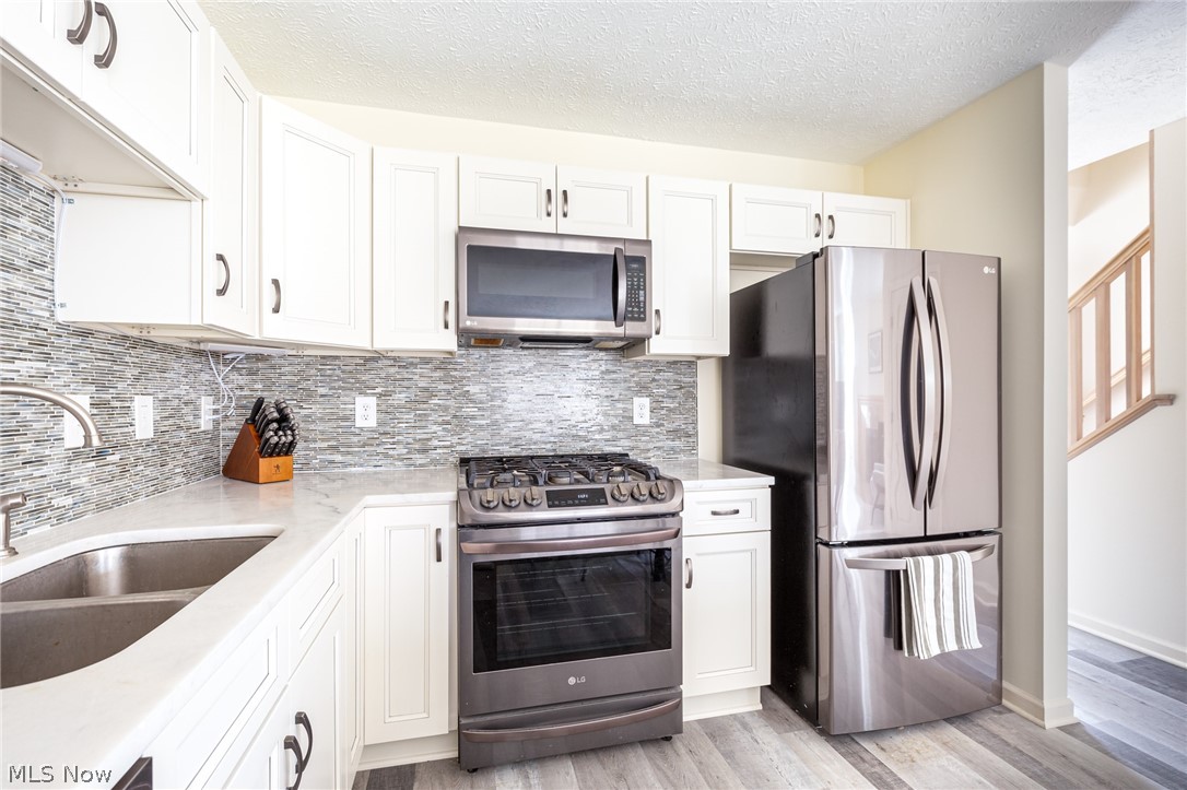 Pinebrook Vill - Residential