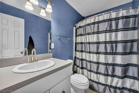 Tiny photo for 29007 Uxbridge Drive, Willowick, OH 44095 (MLS # 5188061)