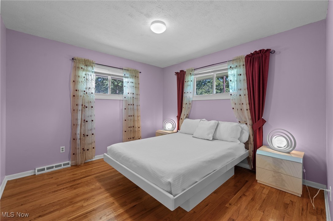 Seven Hills, Ohio 44131, United States, 3 Bedrooms Bedrooms, ,3 BathroomsBathrooms,Residential,Active,178597