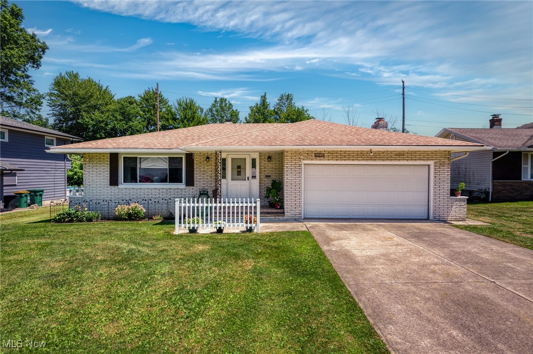 Seven Hills, Ohio 44131, United States, 3 Bedrooms Bedrooms, ,3 BathroomsBathrooms,Residential,Active,178597