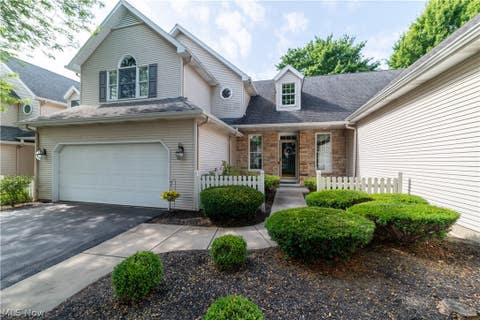 Condo For Sale - 25 Fieldstone<br/> Poland, OH 44514