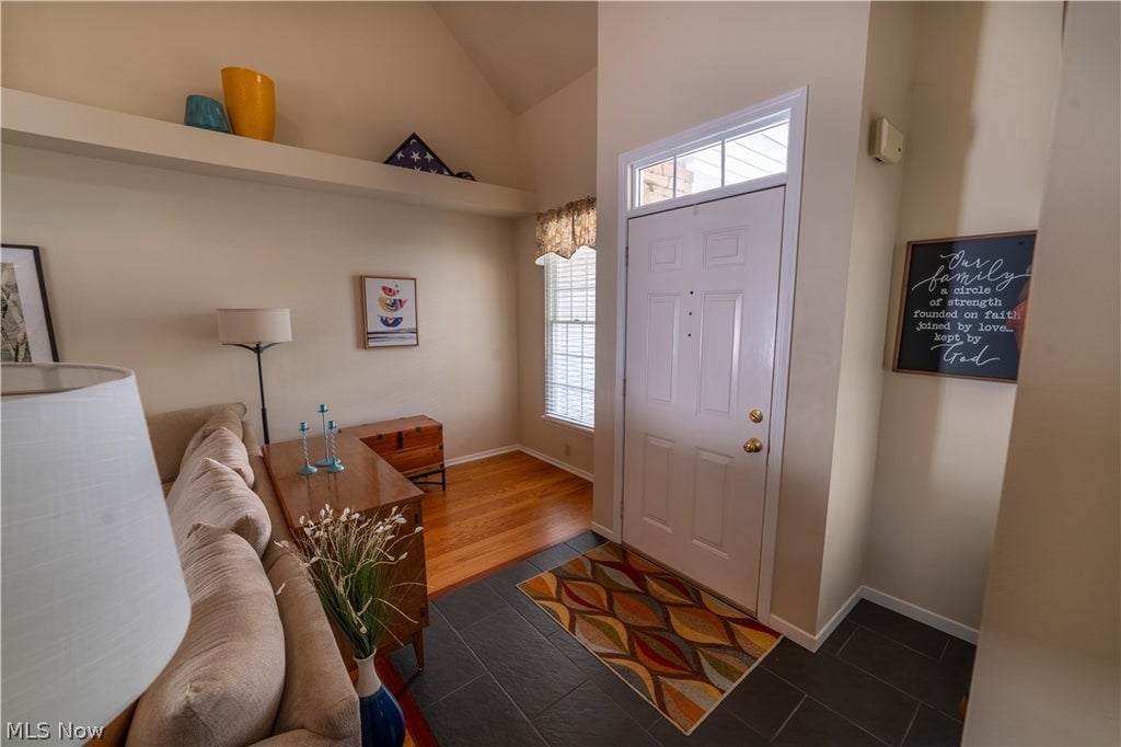 Photo of 25 Fieldstone, Poland, OH 44514 (MLS # 5222960)