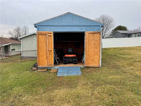 Tiny photo for 184 Locust Drive, Mineral Wells, WV 26150 (MLS # 5190371)