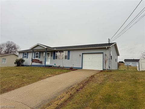 Tiny photo for 184 Locust Drive, Mineral Wells, WV 26150 (MLS # 5190371)