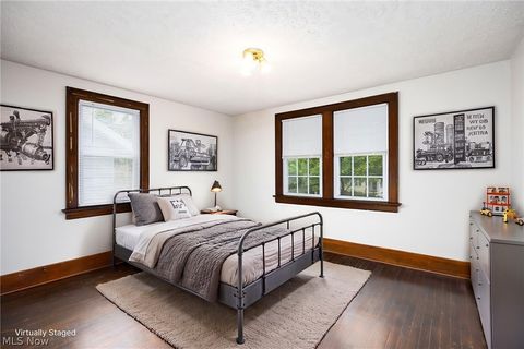 Tiny photo for 1633 Glenmount Avenue, Akron, OH 44301 (MLS # 5210069)