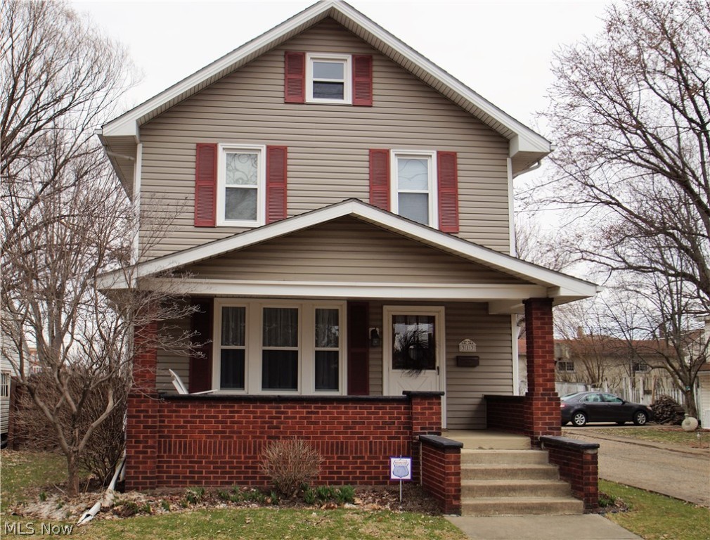 This adorable 3 bedroom home has been well kept and maintained. Located in the heart of Louisville, close to everything, and move in ready!
Warm and cozy with neutral colors and decor throughout. On the main level: Large living room, dining room with beautiful wood built in window bench in both the living and dining rooms. Enjoy your morning coffee in the breakfast nook, overlooking the back yard. 3 bedrooms on the second floor, featuring an updated full bathroom. The basement is clean and you can enjoy the finished recreation area and plenty of storage space. Mostly private and fenced in back yard connects to the 3 car garage.