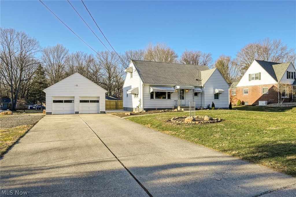 Photo of 1245 Chelton Drive, Kent, OH 44240 (MLS # 5190847)
