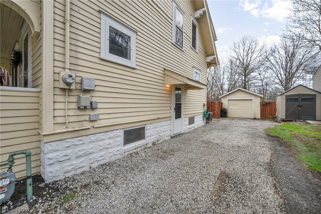 City/Newton Falls - Residential