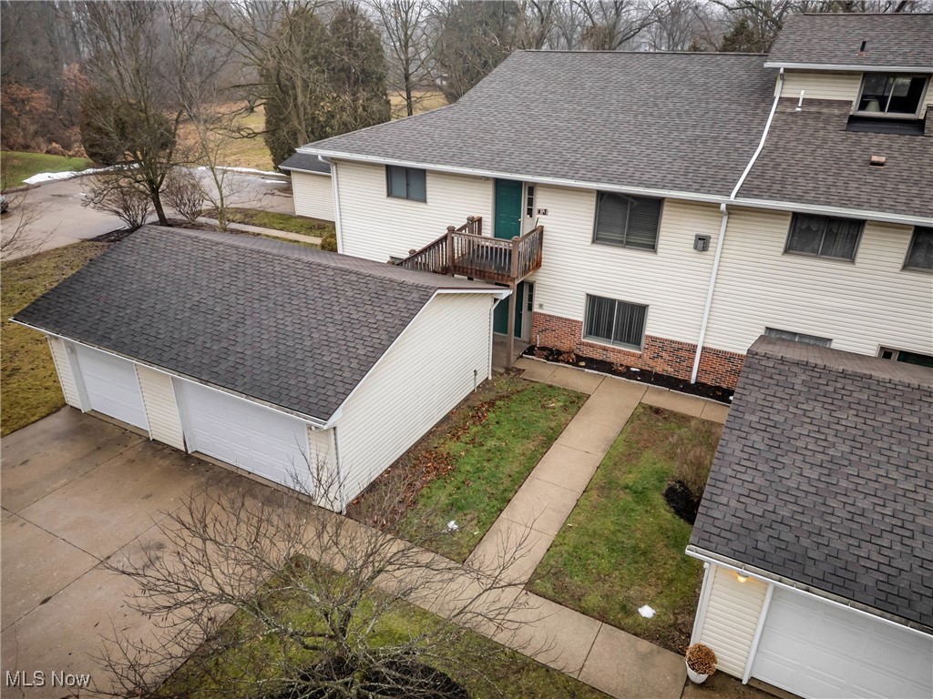 Unit H/ Maingate Condos - Residential