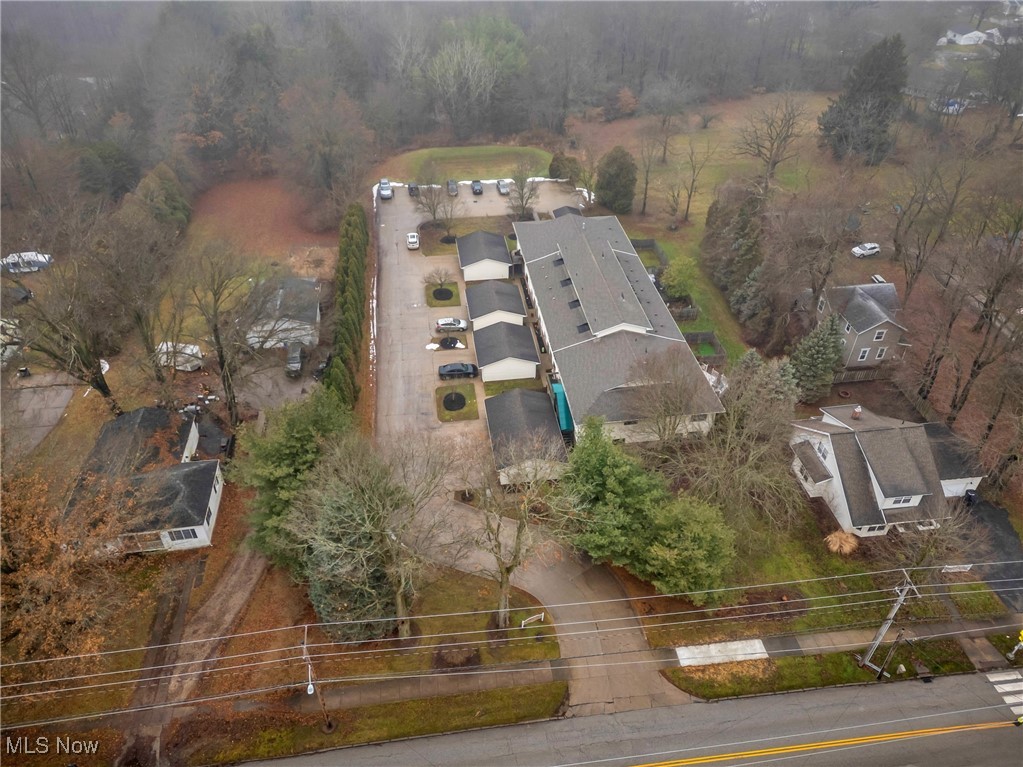 Unit H/ Maingate Condos - Residential