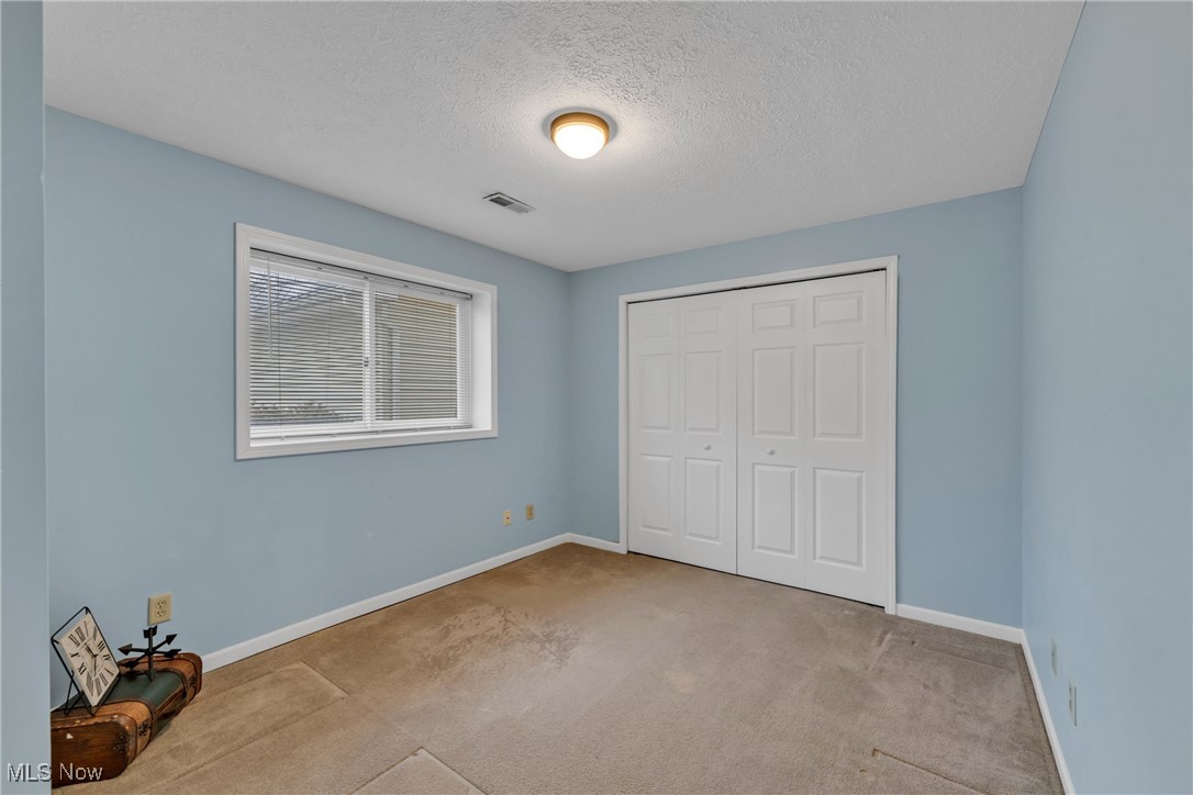 Unit H/ Maingate Condos - Residential