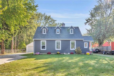 459 Abbe Road Sheffield Lake OH 44054