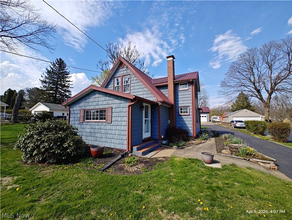 Photo of 10875 Orrville Street NW, Massillon, OH 44647 (MLS # 5202670)