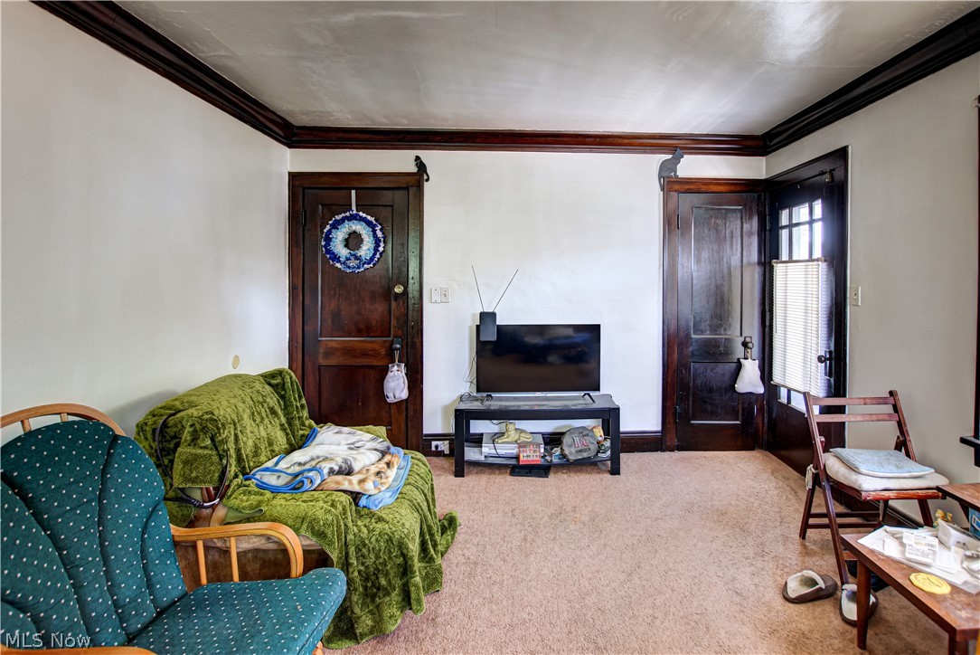 2189 W 105th Street