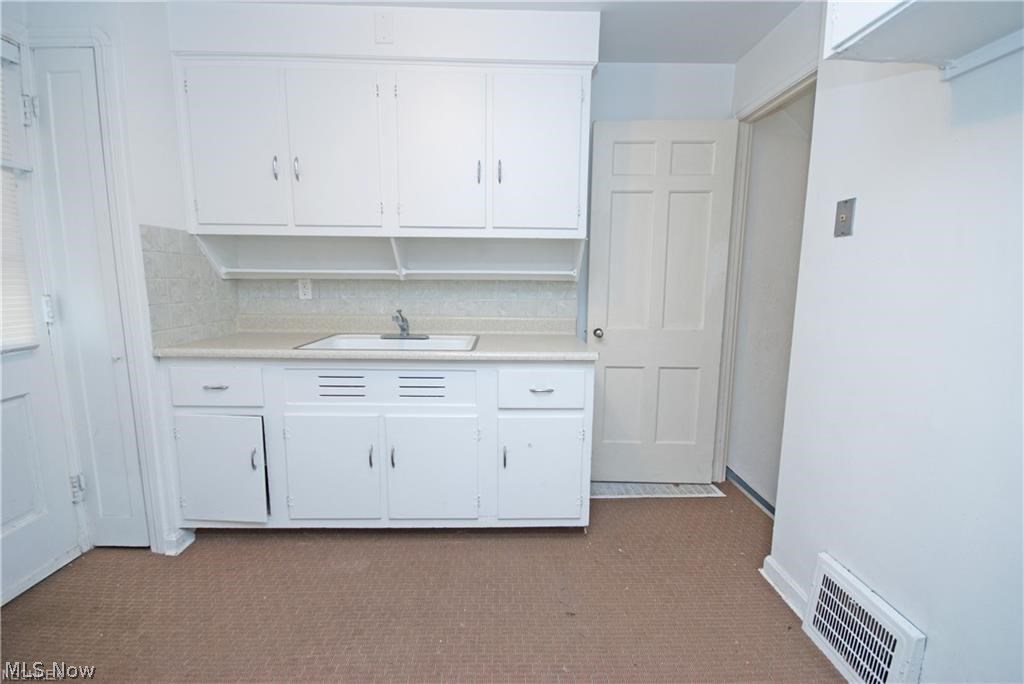 Hein Realty Companys - Residential Lease