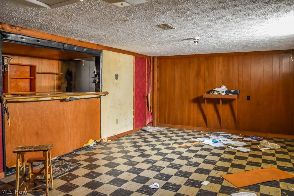 Young L A - Residential