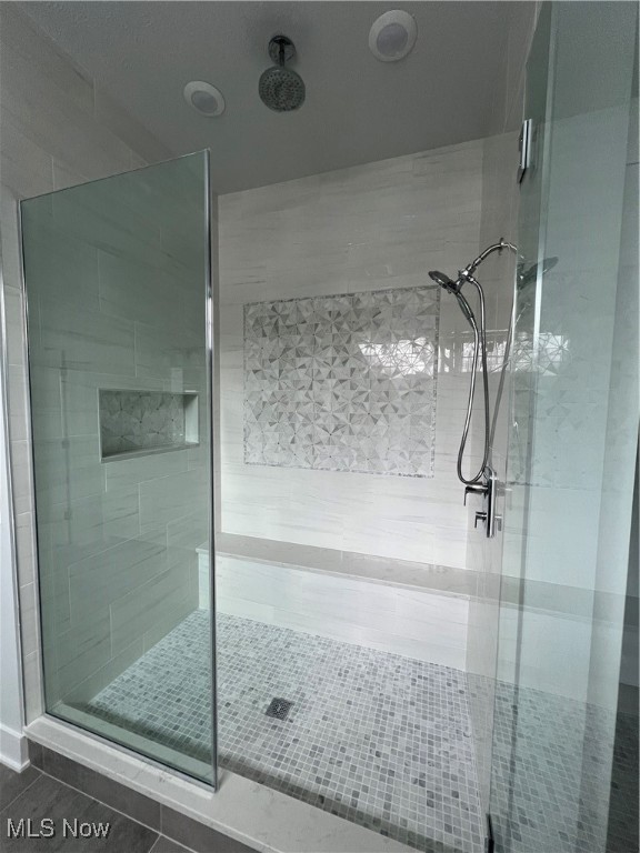 275 Glengarry Drive, Aurora, Ohio image 13