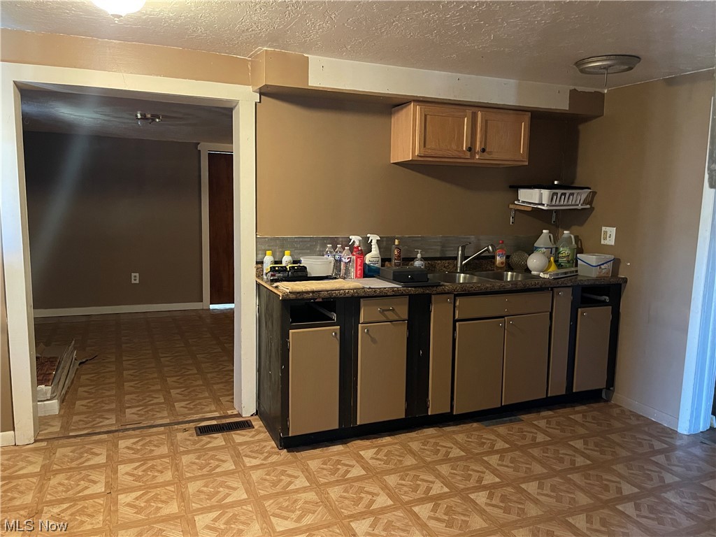 Mayo Adams - Residential