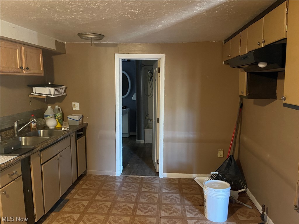 Mayo Adams - Residential