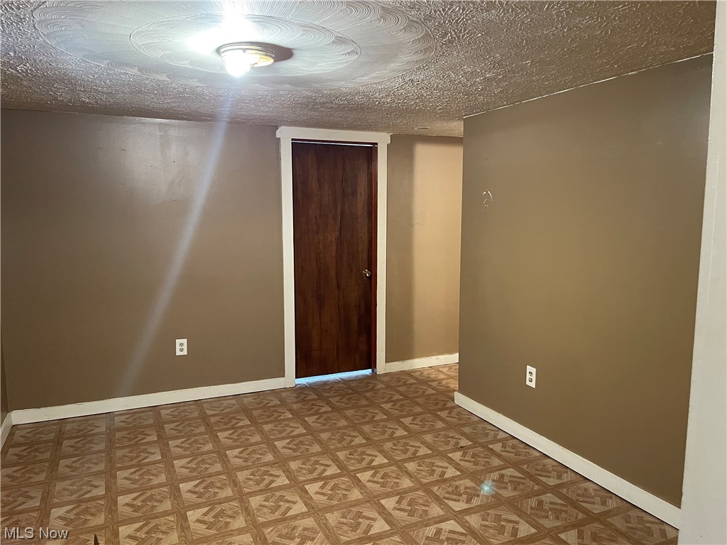 Mayo Adams - Residential