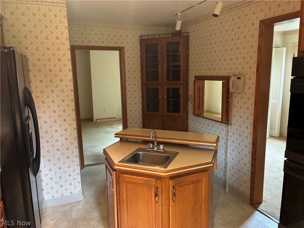 Photo of 2007 Silver Fox Lane, Warren, OH 44484 (MLS # 5212869)