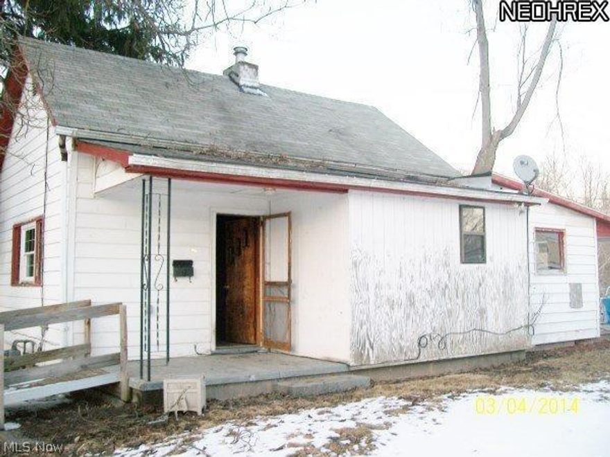 1 to 2 Bedroom, 1 Bath home in need of TLC with detached garage and shed. Owner financing is available with 10% down.
