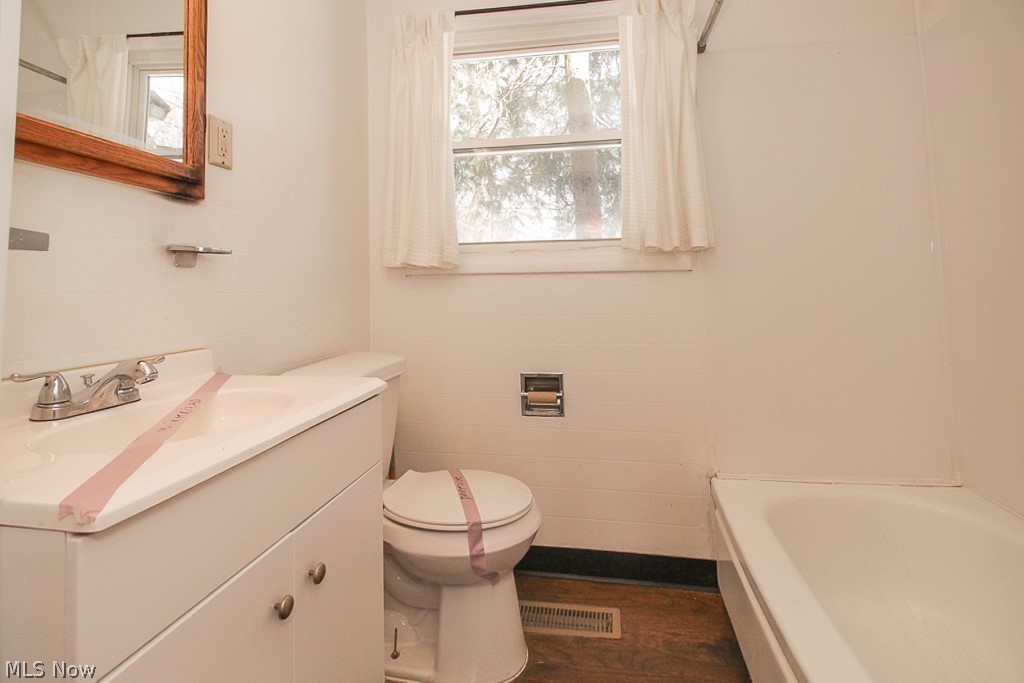 Bedford Heights - Residential Lease