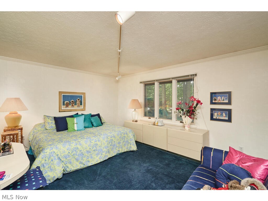 Ledgewood Acres - Residential