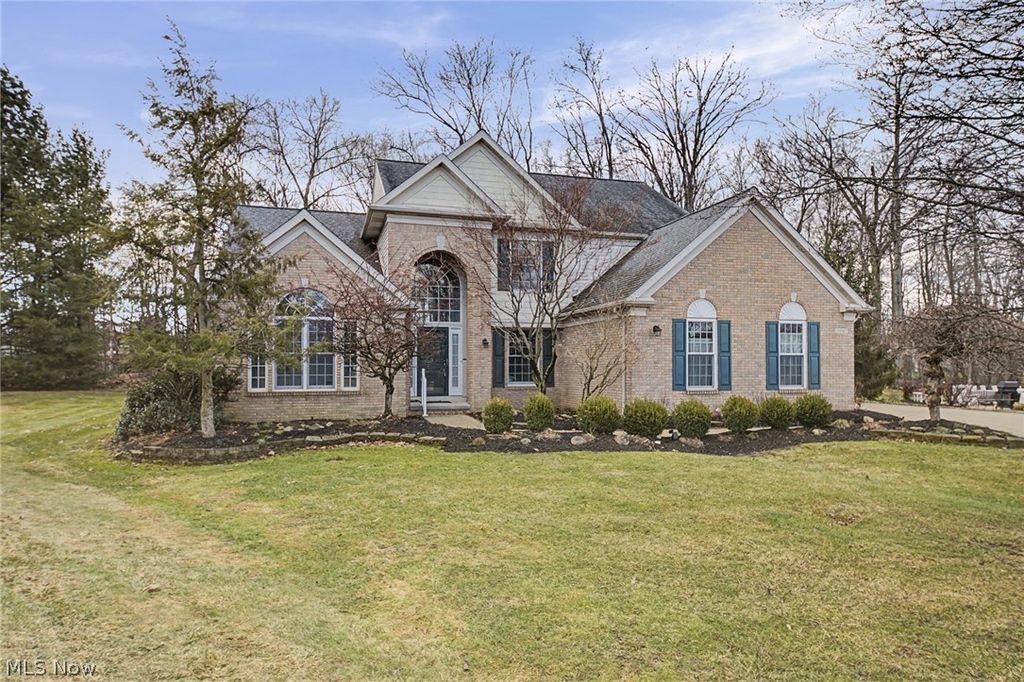 Photo of 20067 Killians Grove Grv, Strongsville, OH 44149 (MLS # 5187324)