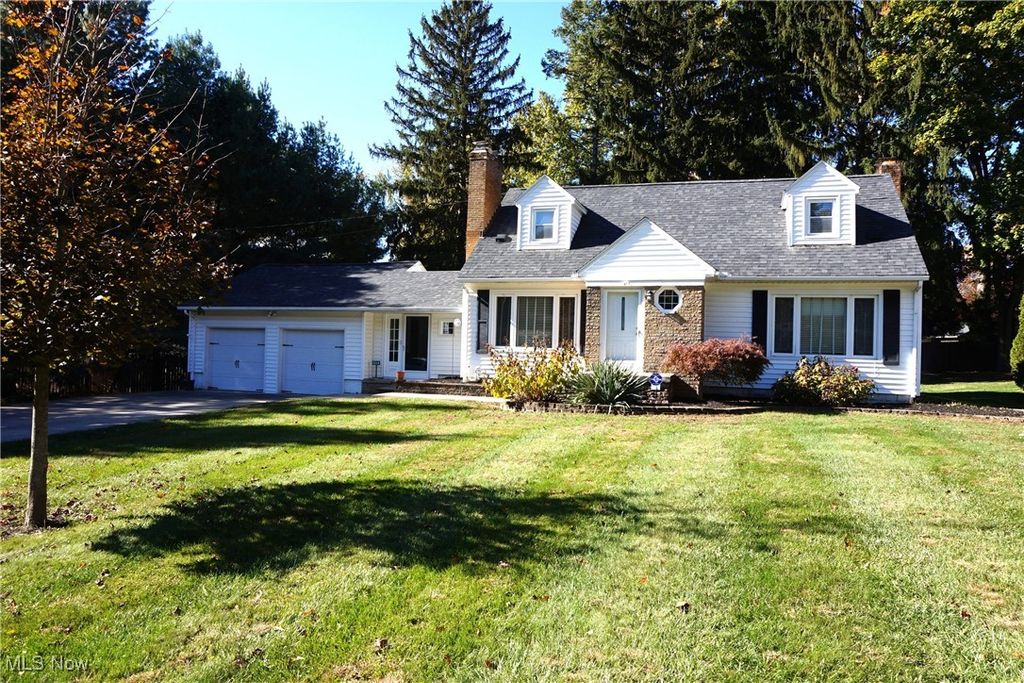 Photo of 3114 W Edgerton Road, Silver Lake, OH 44224 (MLS # 5167786)