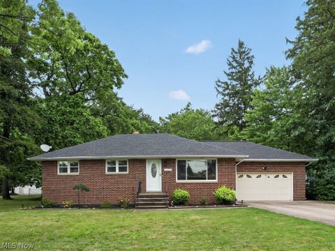 Tiny photo for 5421 W 16th Street, Parma, OH 44134 (MLS # 5230243)