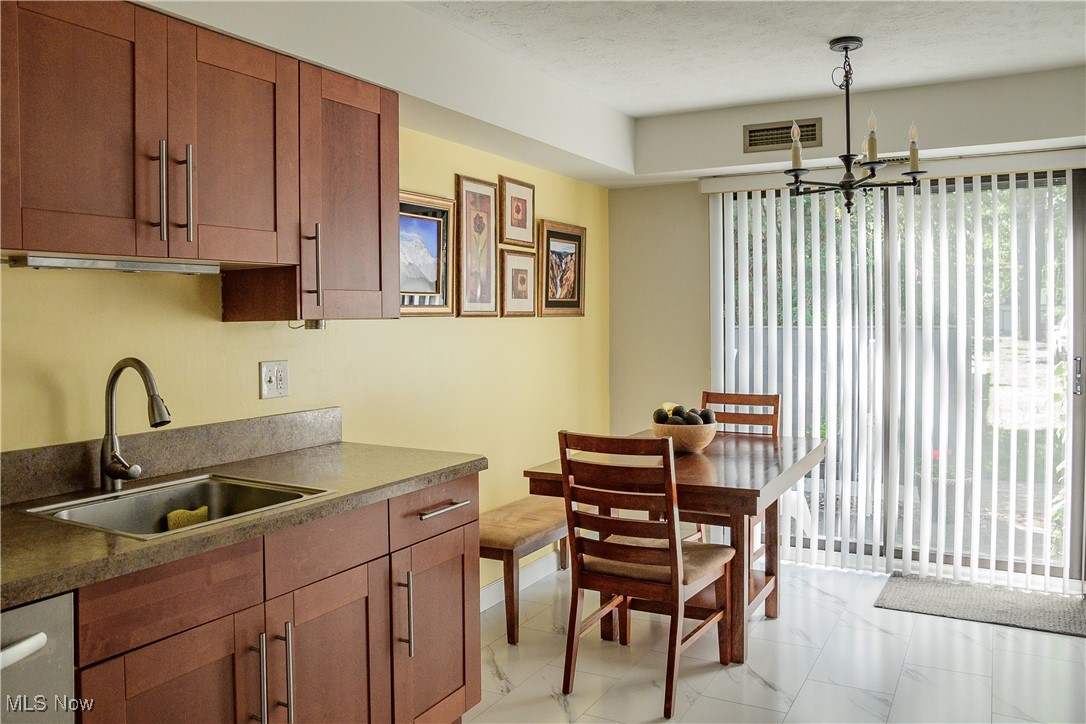 Cedarwood Vill Condo - Residential