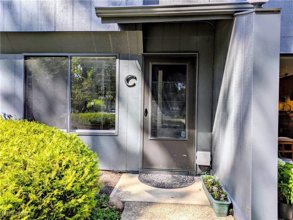 Cedarwood Vill Condo - Residential