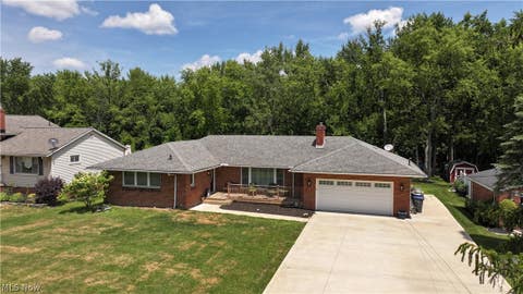 Homes For Sale - 38385 Aurora Road<br/> Solon, OH 44139