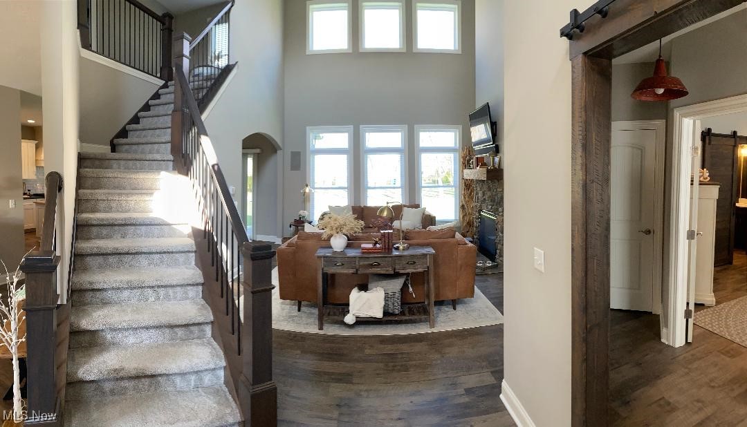 8588 Catarina Place, Poland, Ohio image 2
