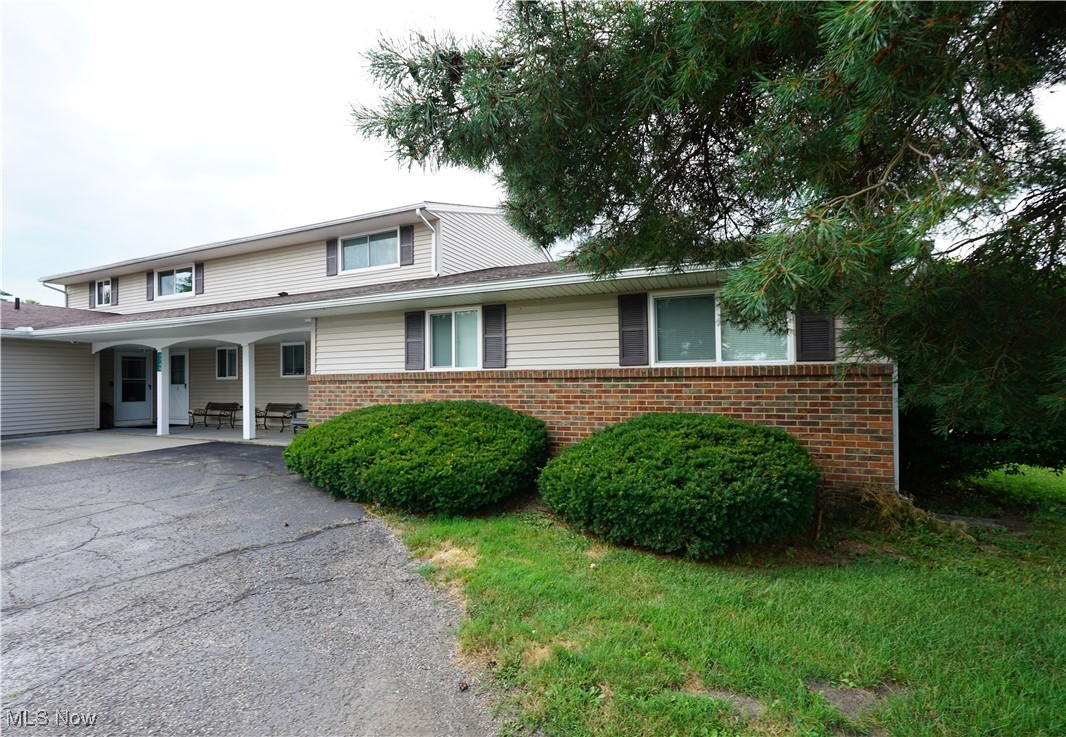 Step into this beautifully updated 3-bedroom, 1.5-bath condo offering modern touches and low-maintenance living in a convenient Elyria location. Enjoy peace of mind with updated electrical, brand new flooring throughout, remodeled bathrooms, fresh paint, and new ceiling fans in every room.
The main floor features a spacious layout with a half bath, laundry area, and a bright kitchen that opens to the dining and living spaces—perfect for entertaining. Sliding doors lead out to a private fenced-in patio, ideal for relaxing or hosting small gatherings.
Upstairs, the large primary bedroom boasts dual closets and direct access to the full bath. Two additional bedrooms offer flexibility for family, guests, or a home office.
Don’t miss your chance to own a stylish, move-in-ready home with thoughtful updates throughout!
